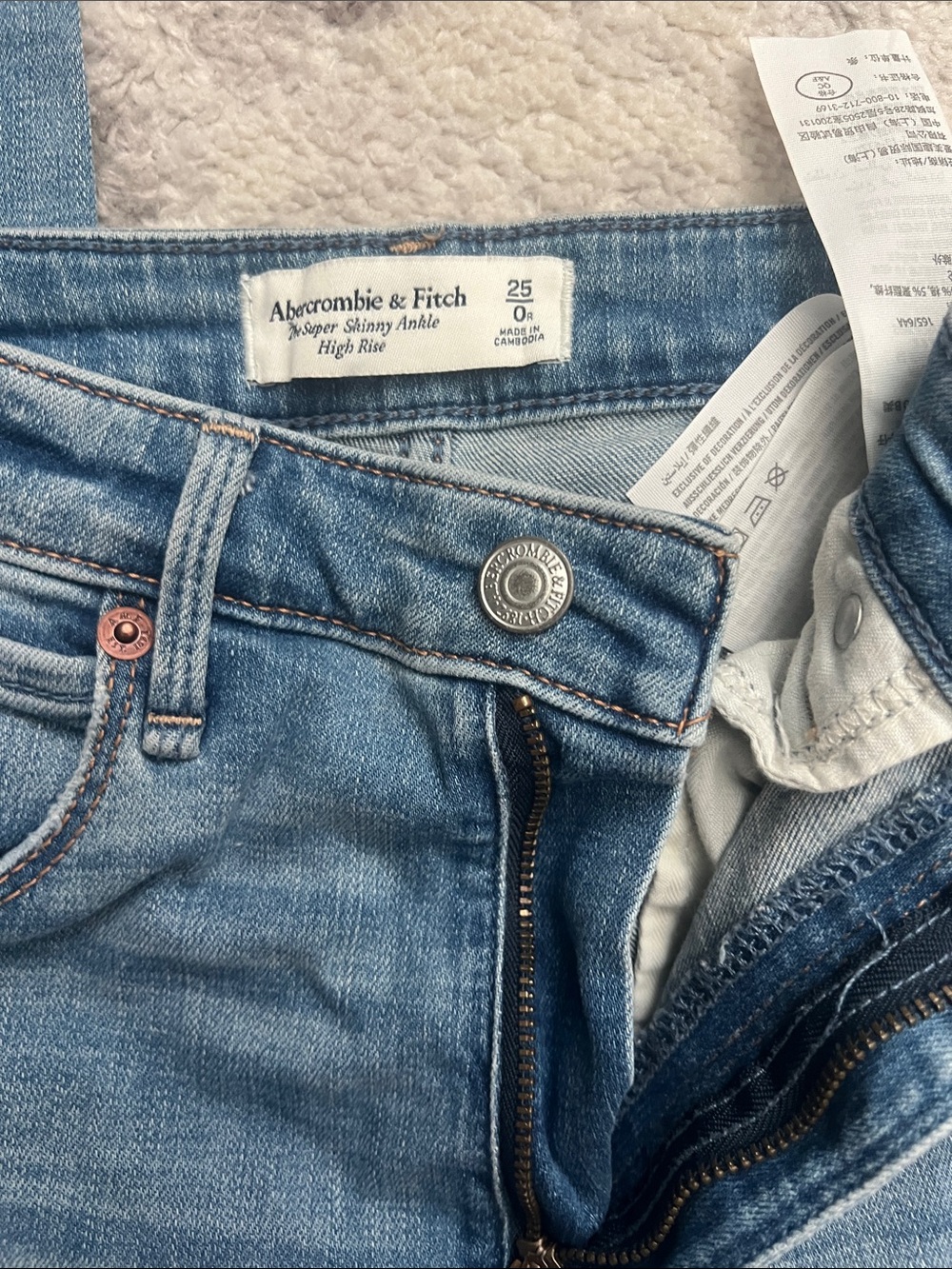 10 pairs of size 25 jeans Levi’s/abercrombie - Picture 5 of 6